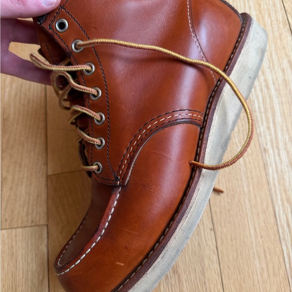 Red Wing Men's Oro Legacy Leather Classic Moc Toe Boots - Picture 4 of 8